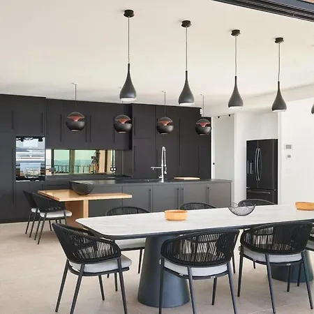5br In Grimaud - What'app - 0049-1551-0224-169 - For Reservations!